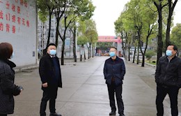 周宏林到大湖口镇督导疫情防控和安全生产工作